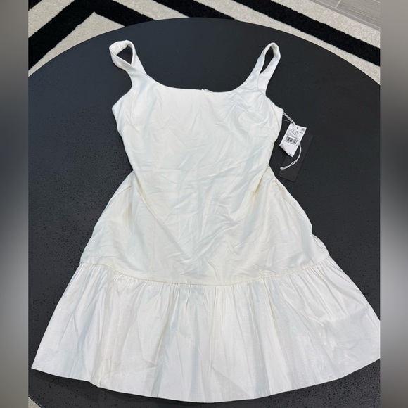 Adrianna Papell Dresses & Skirts - ADRIANNA PAPPEL Ponte Taffeta Flounce Preppy Summer Dress in Ivory Size 6 NWT